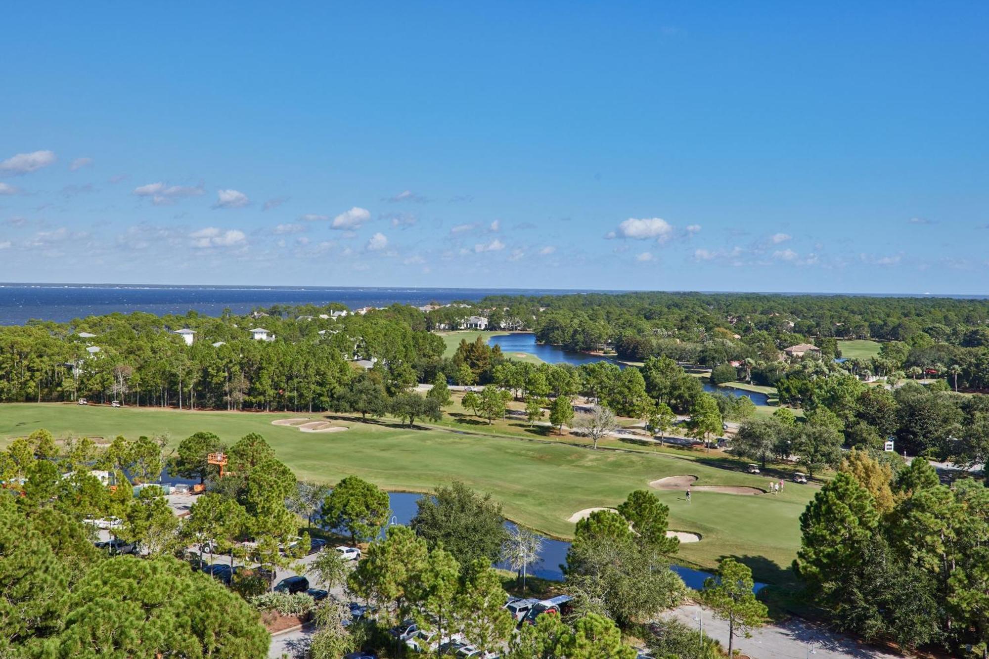 Bay View Double Queen, Guest room, 2 Queen, Bay view (Mobility Accessible w/ Tub)